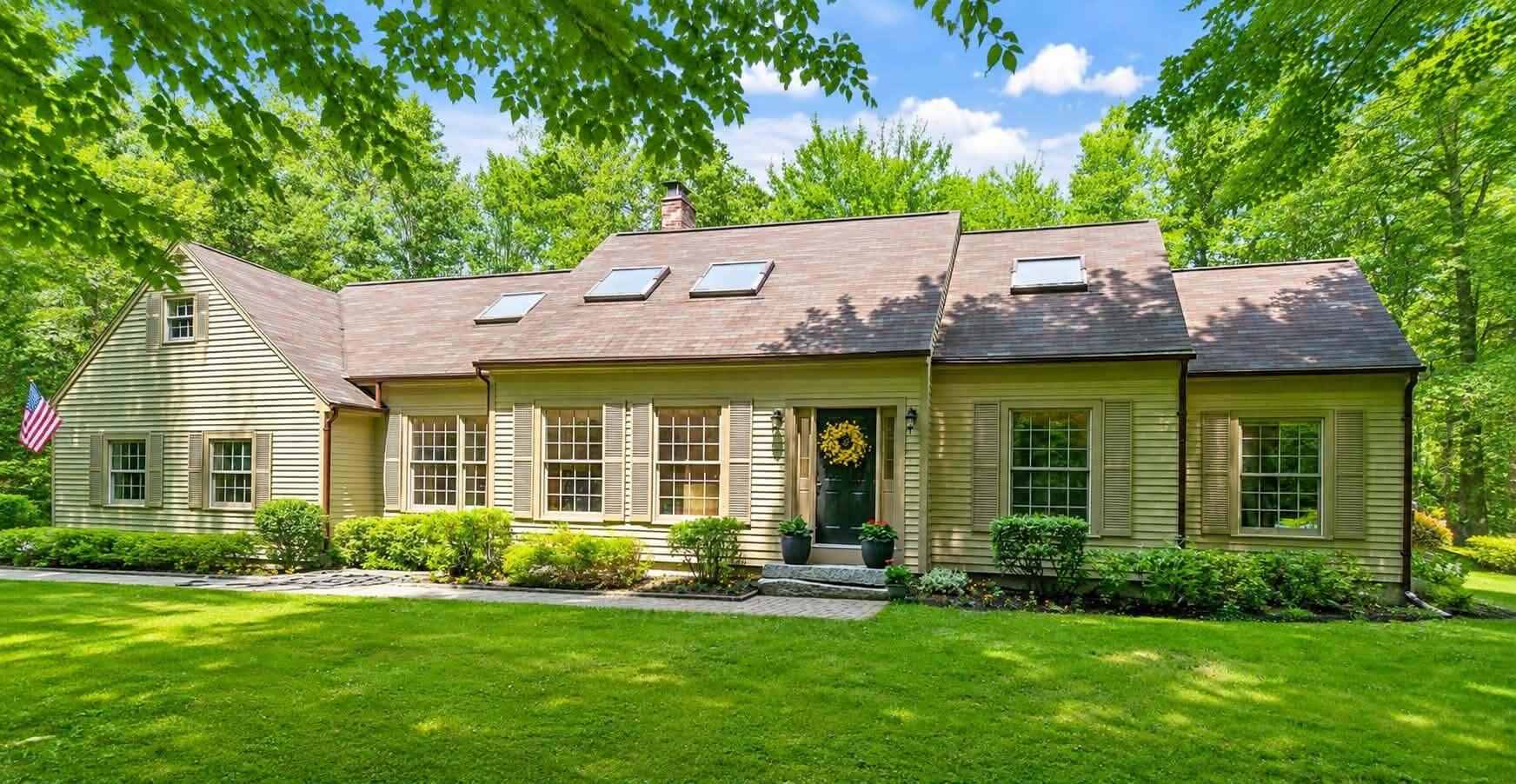 31 Pheasant Run Road — photo