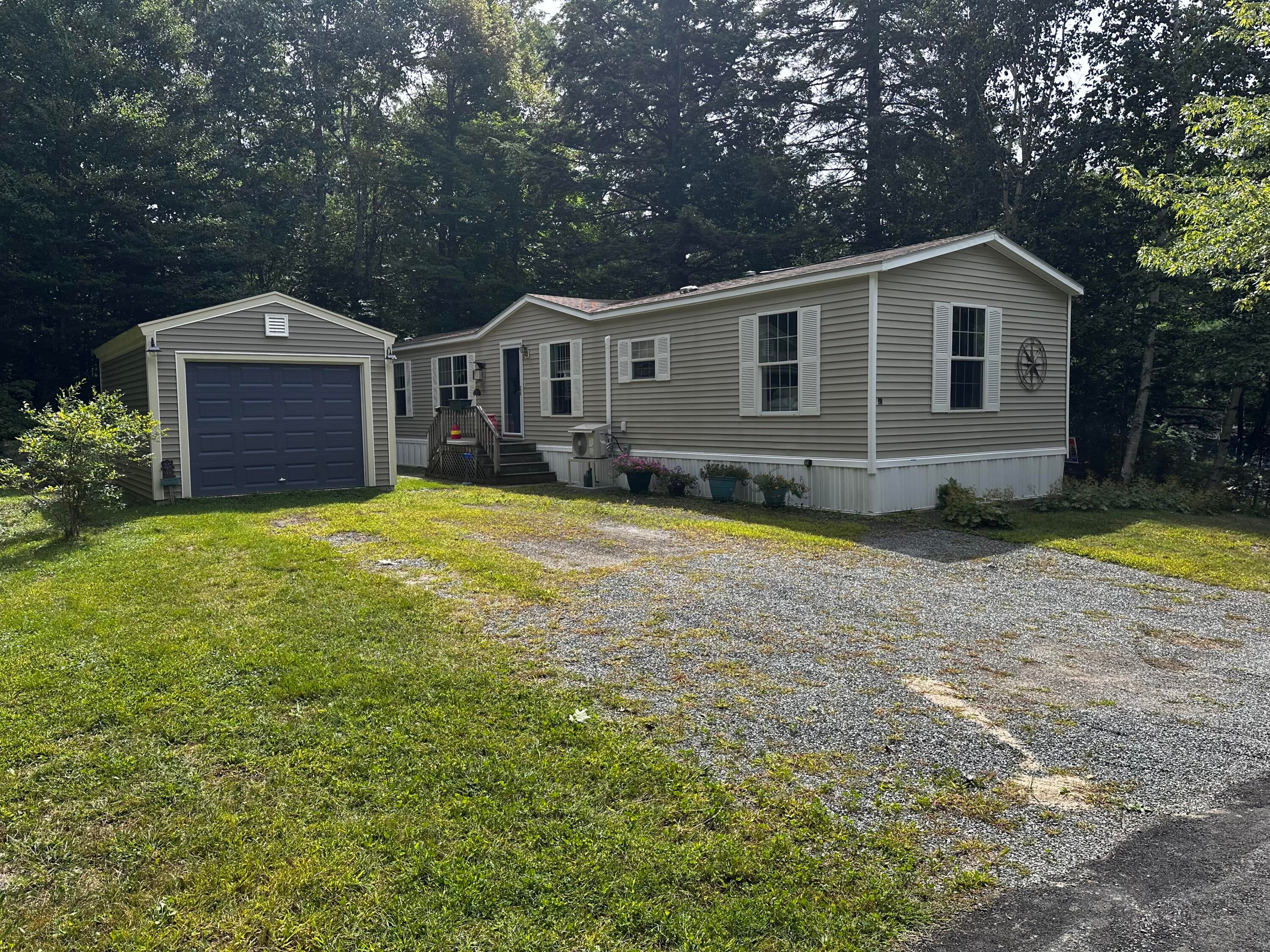 49 Mountainside Park — photo