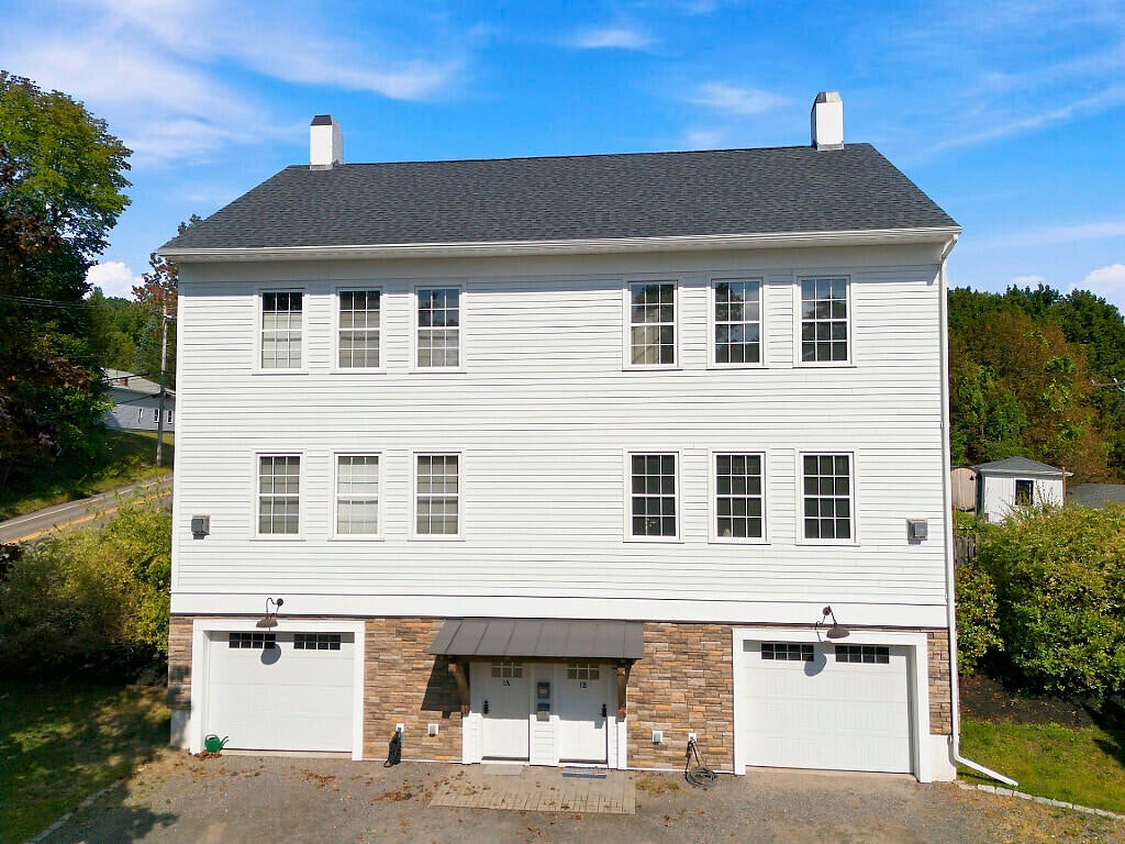 51 Winthrop Street 1B — photo
