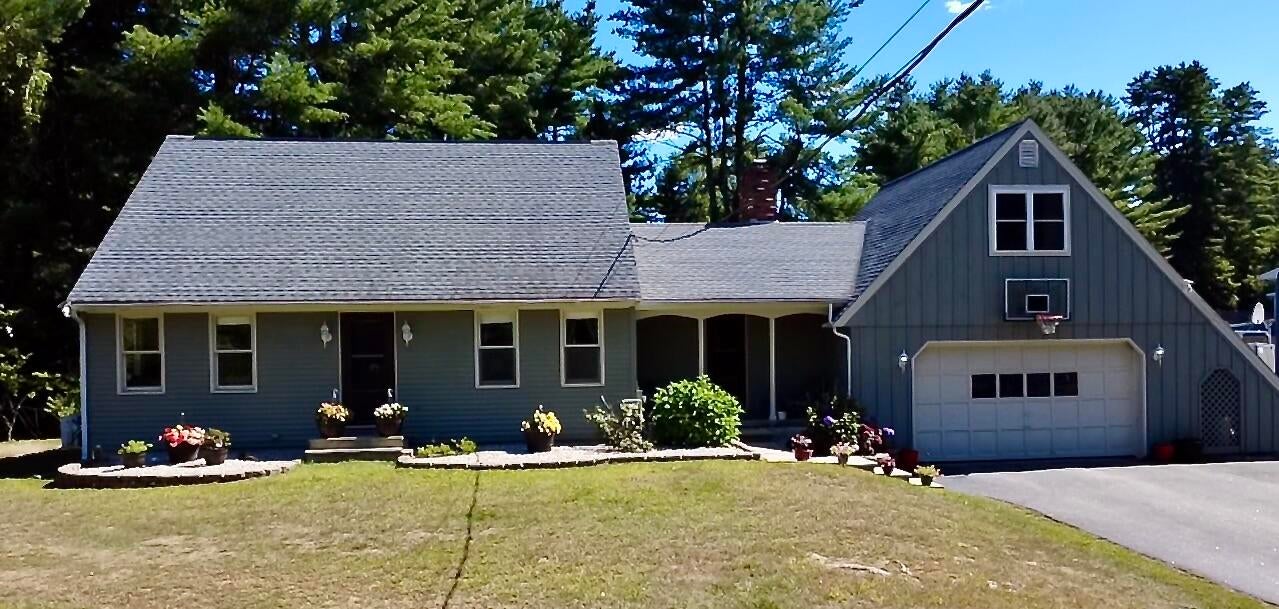 88 Sunderland Drive — photo