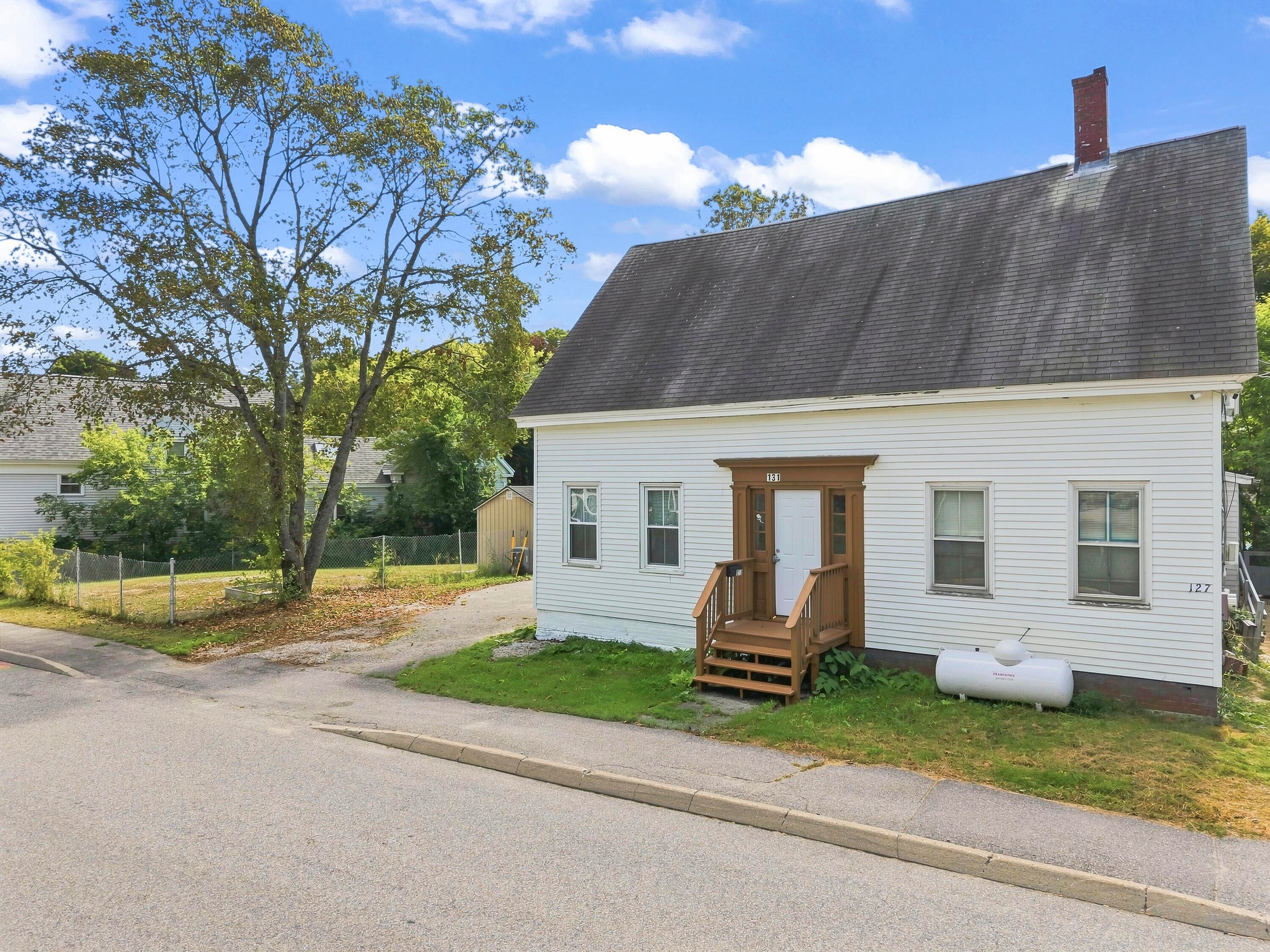 131 Common Street — photo
