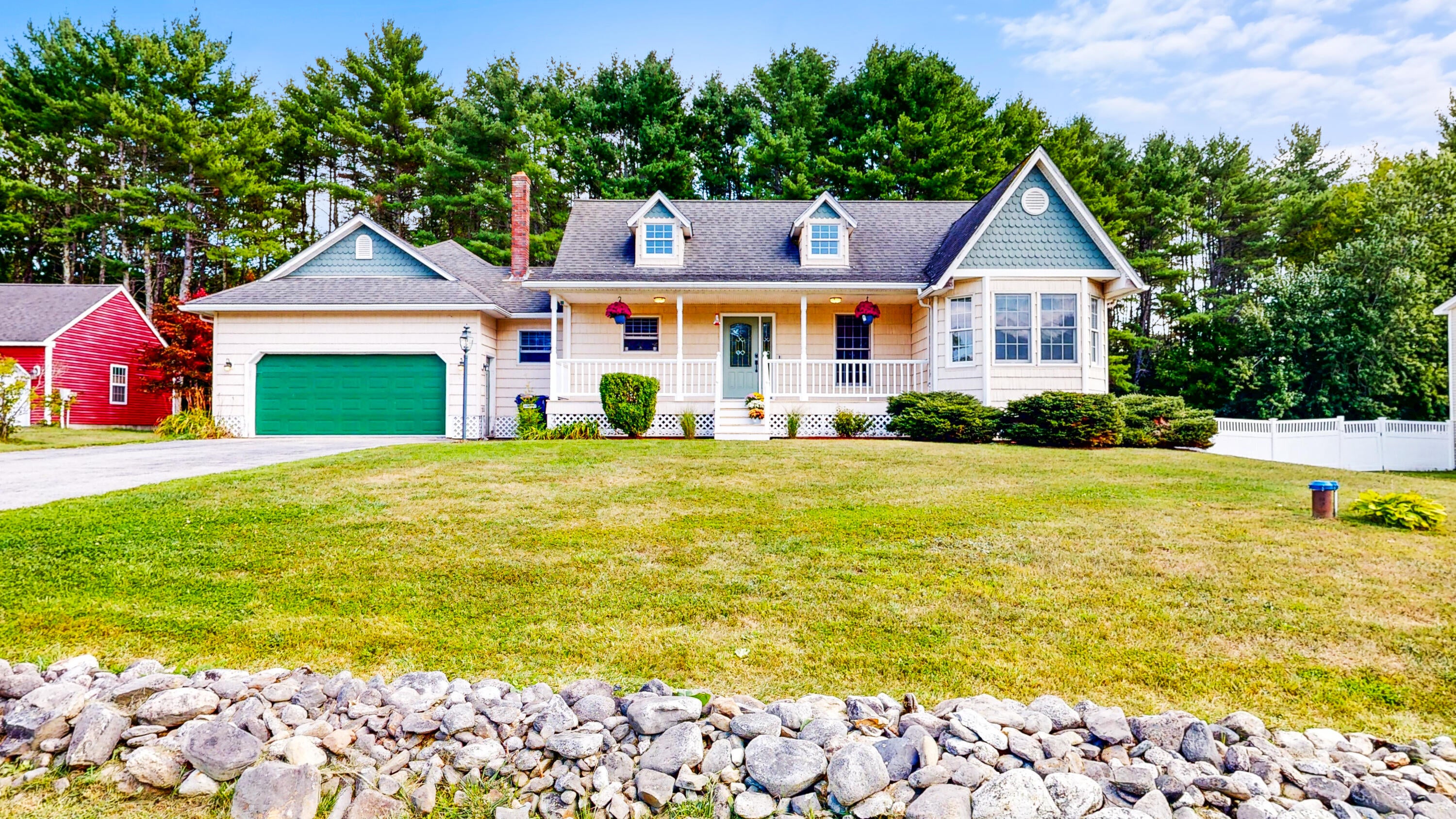 33 Waters Edge Drive — photo