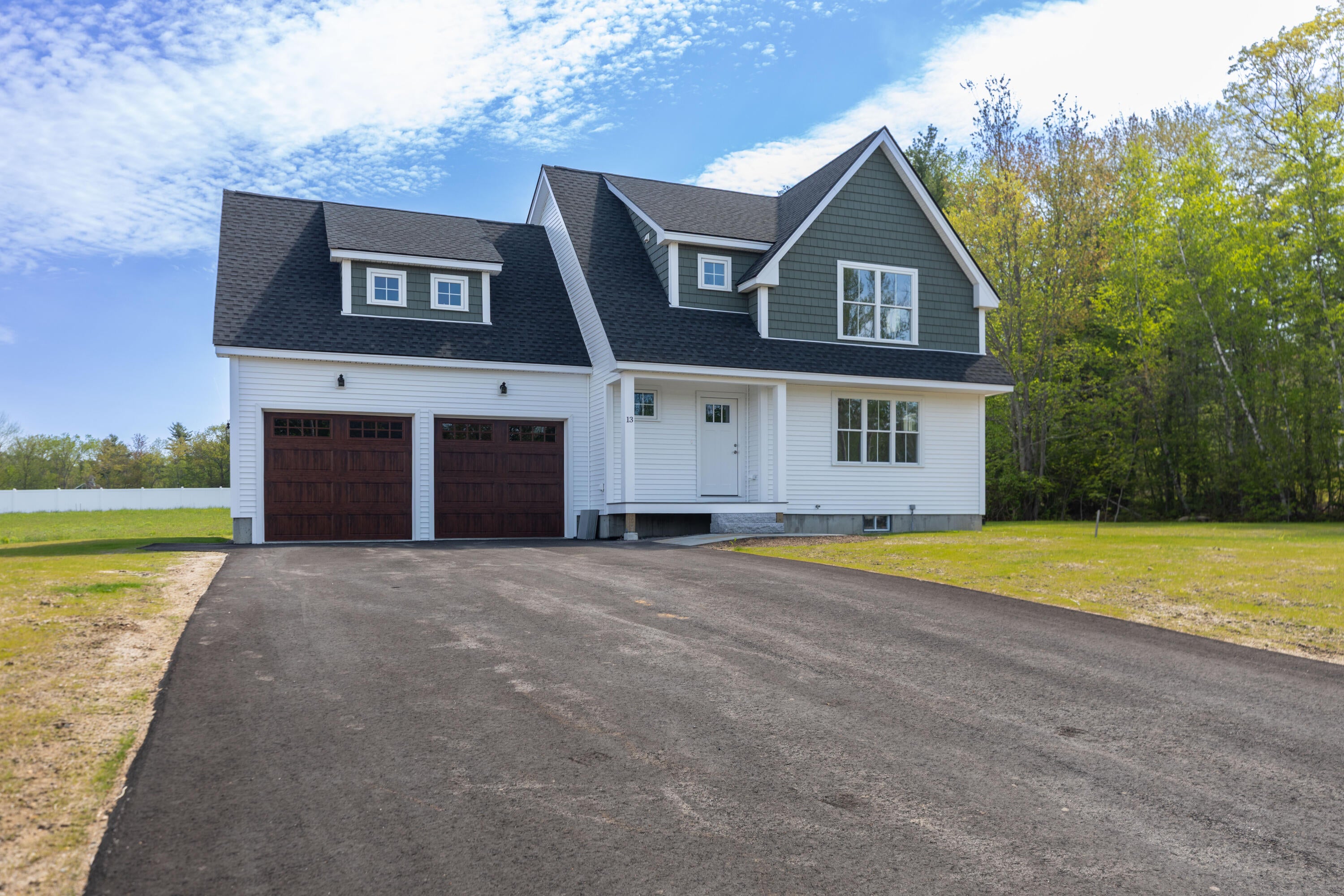 13 Tomahawk Lane — photo