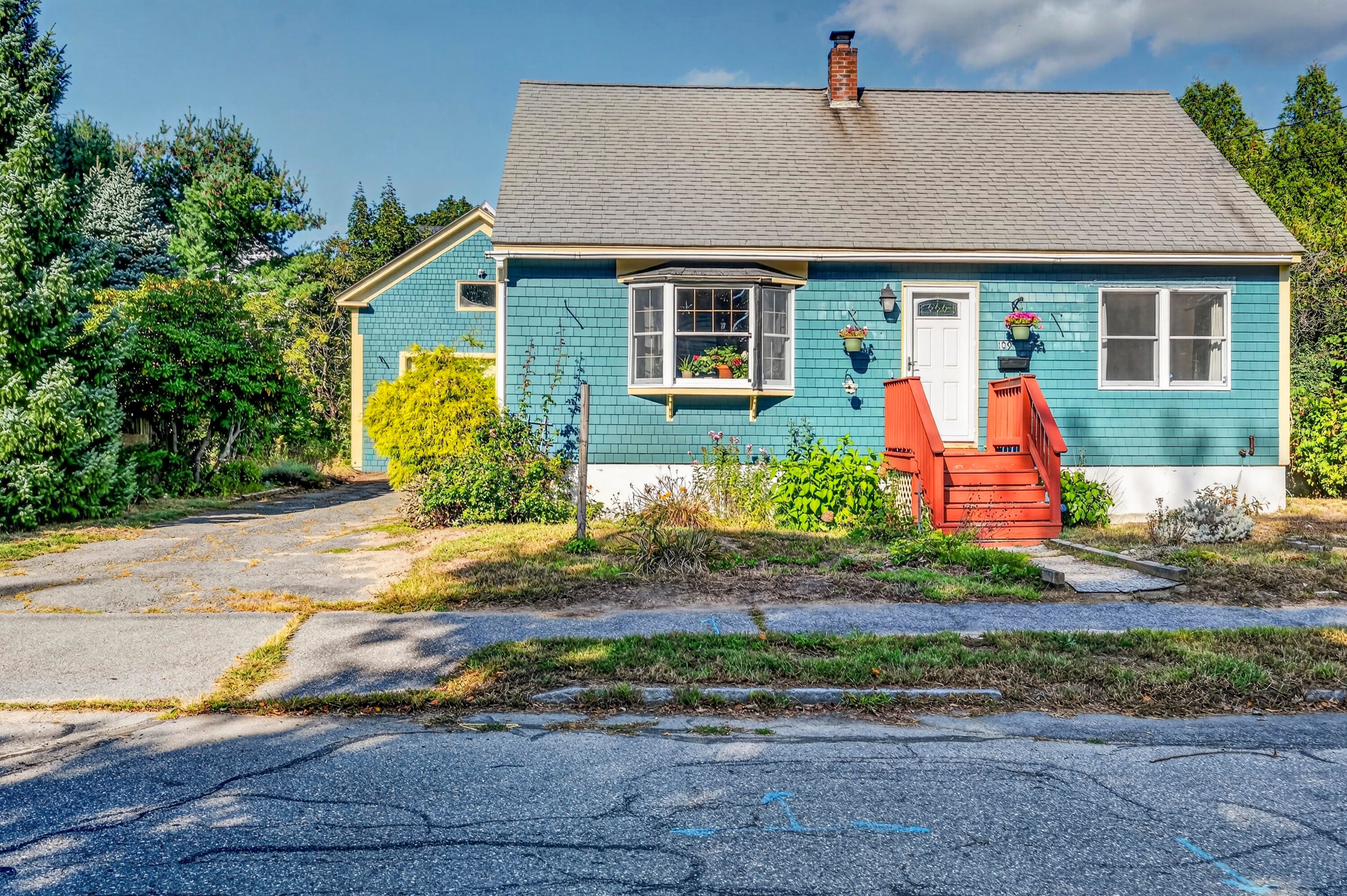 109 Brentwood Street — photo