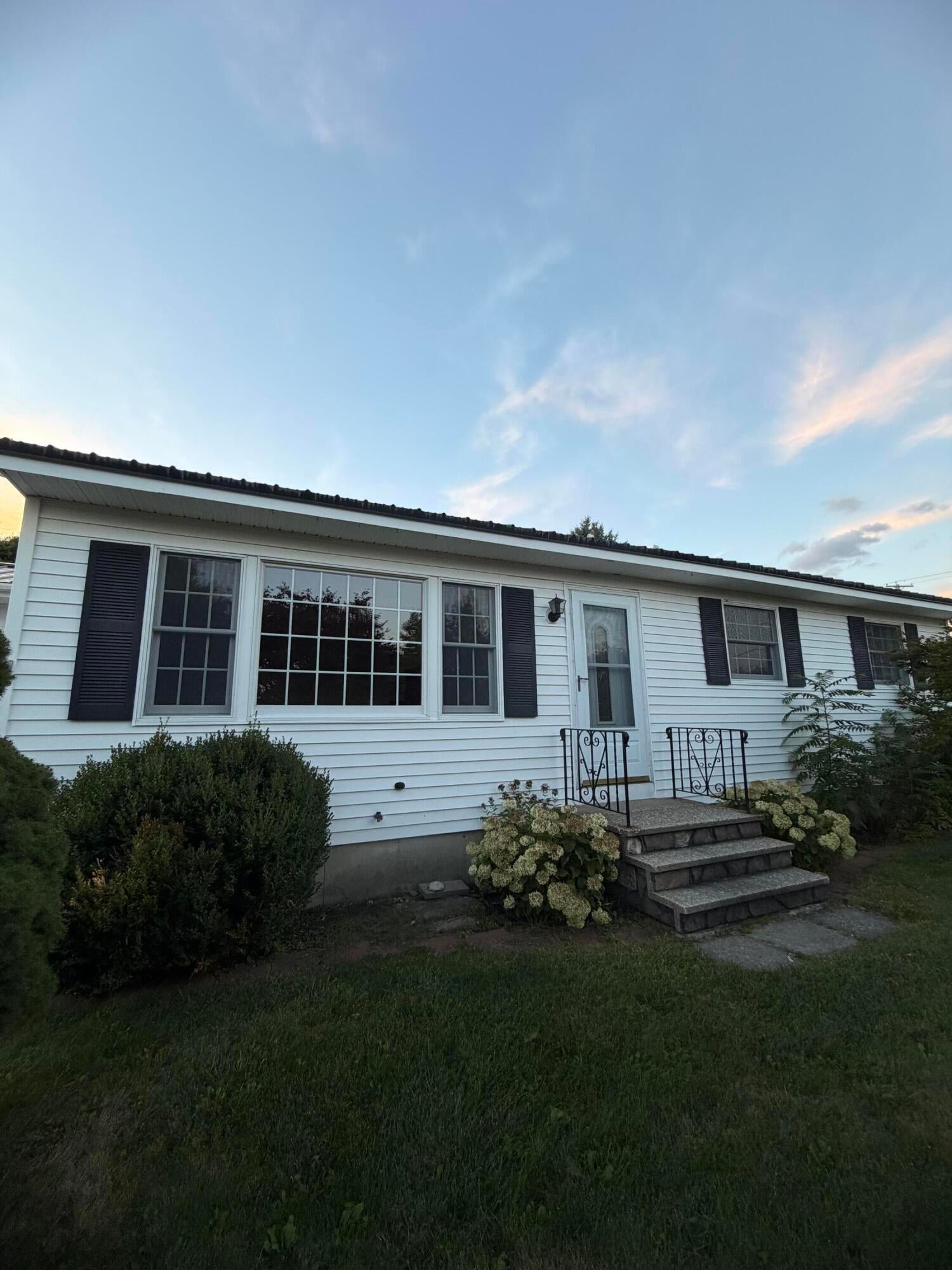 3 Summit Street, Jay, ME 04239 — photo 2