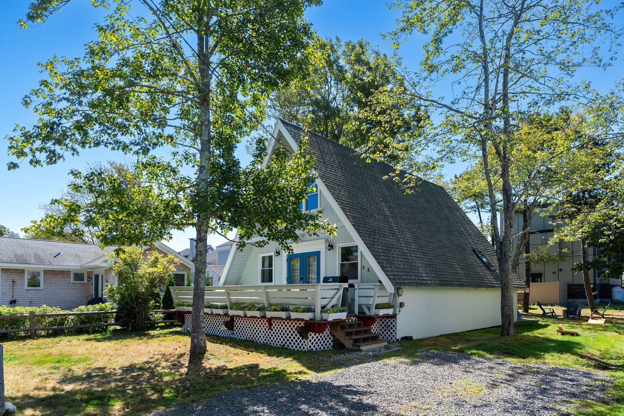 12 Pheasant Lane — photo