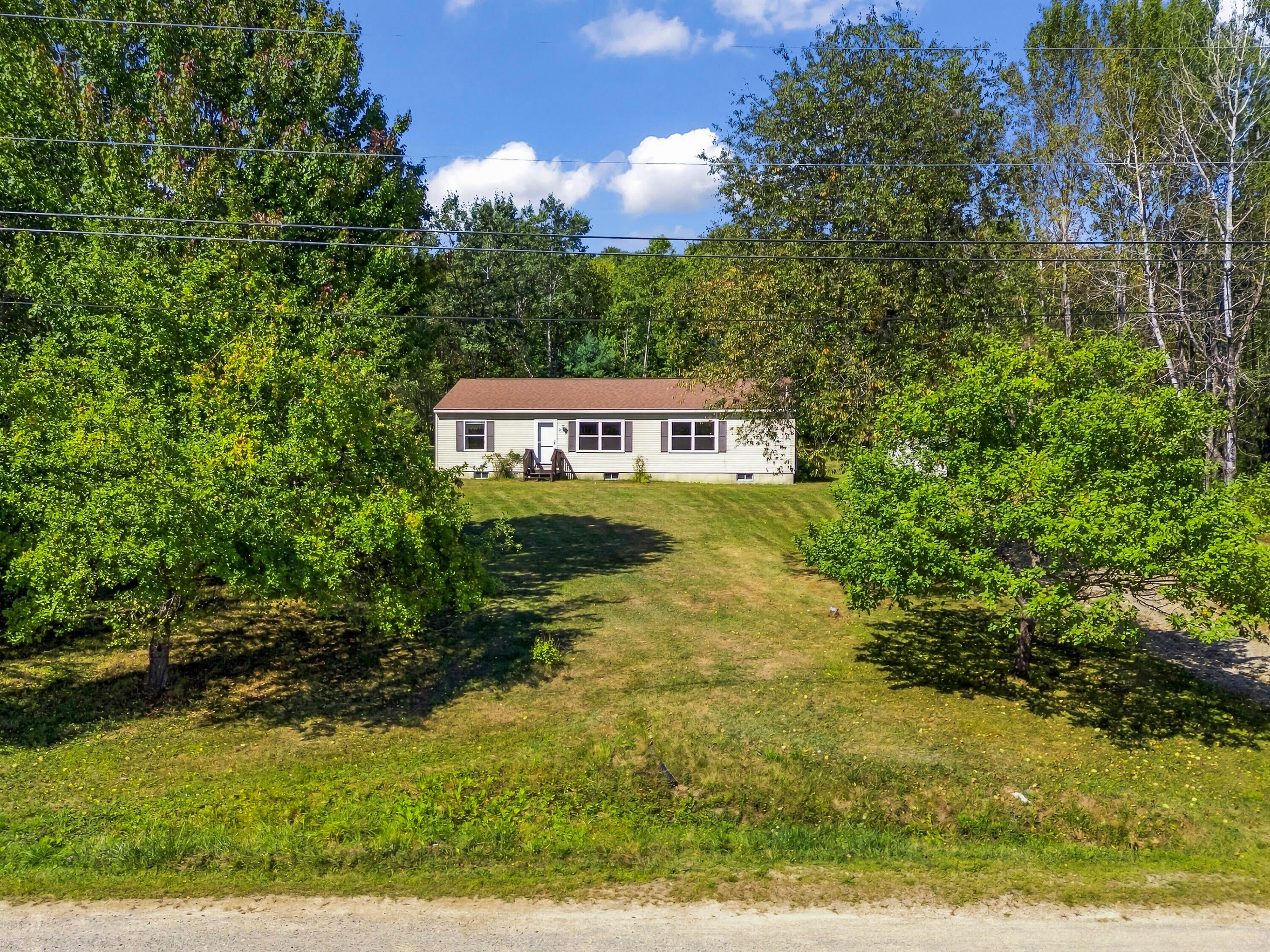 7 Meadow Way — photo