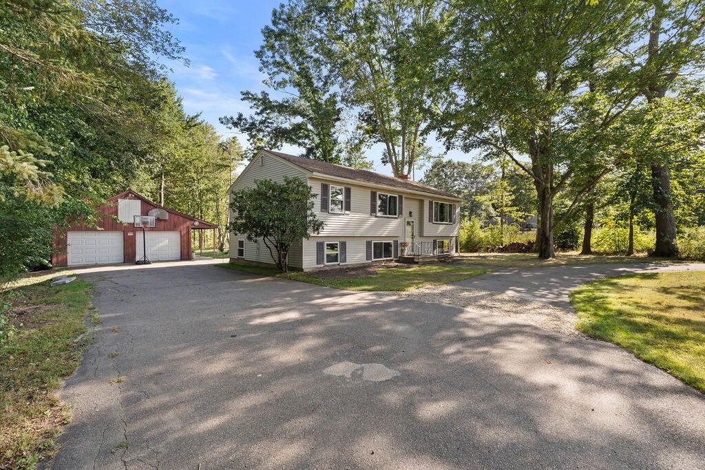 71 Bradstreet Lane — photo