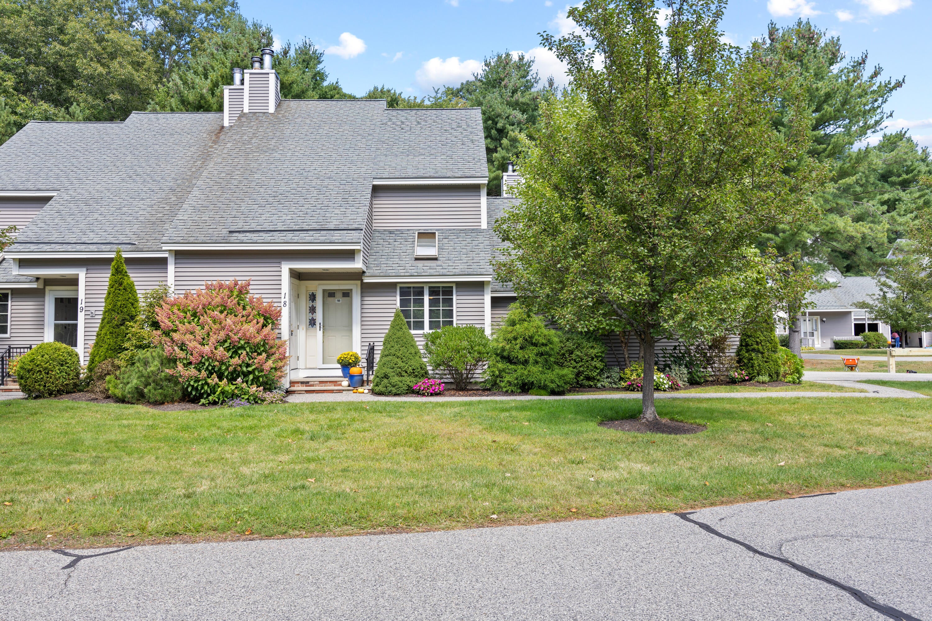 18 Whistler Landing 18 — photo