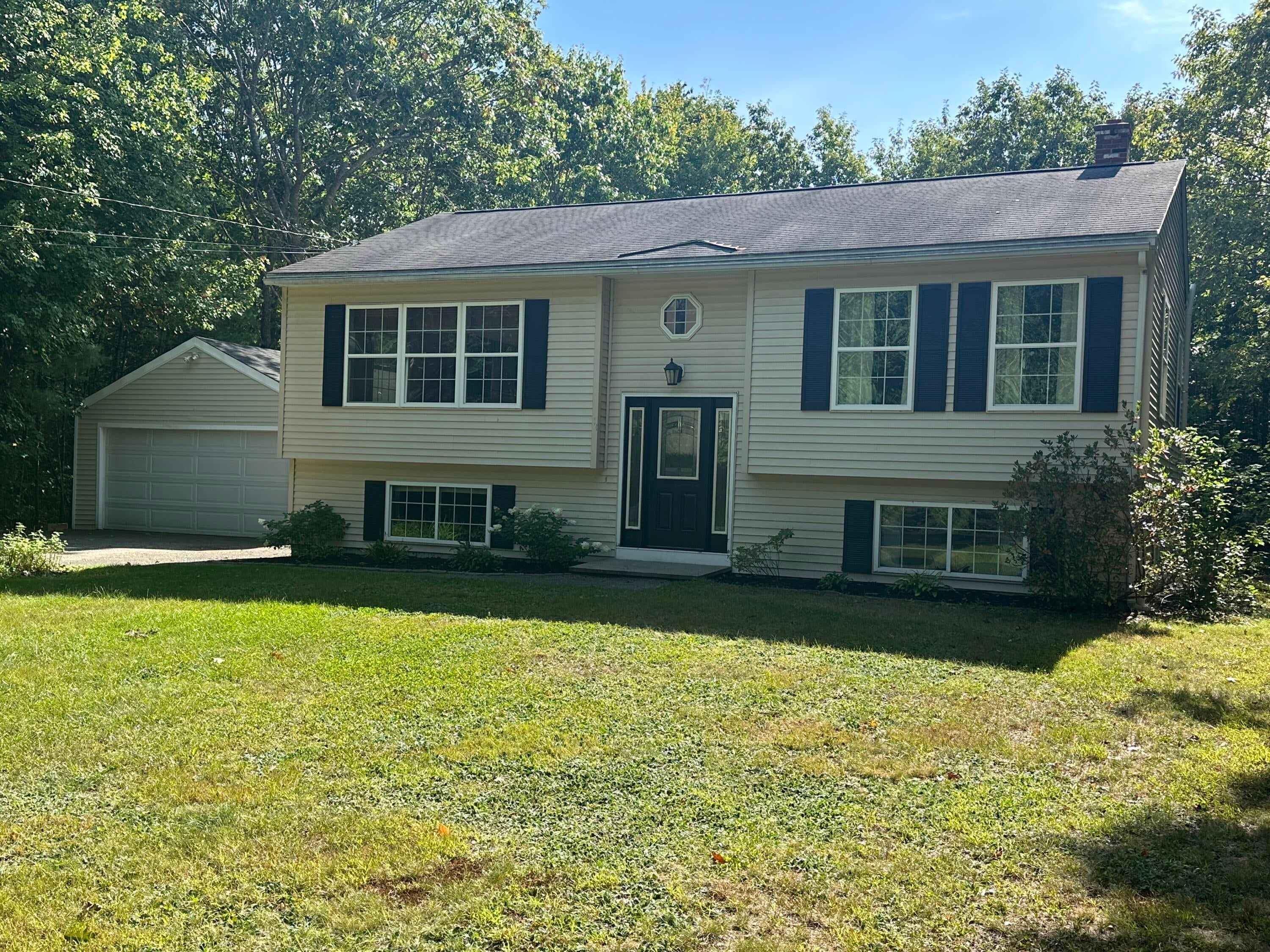 33 Mcgill Fern Road — photo
