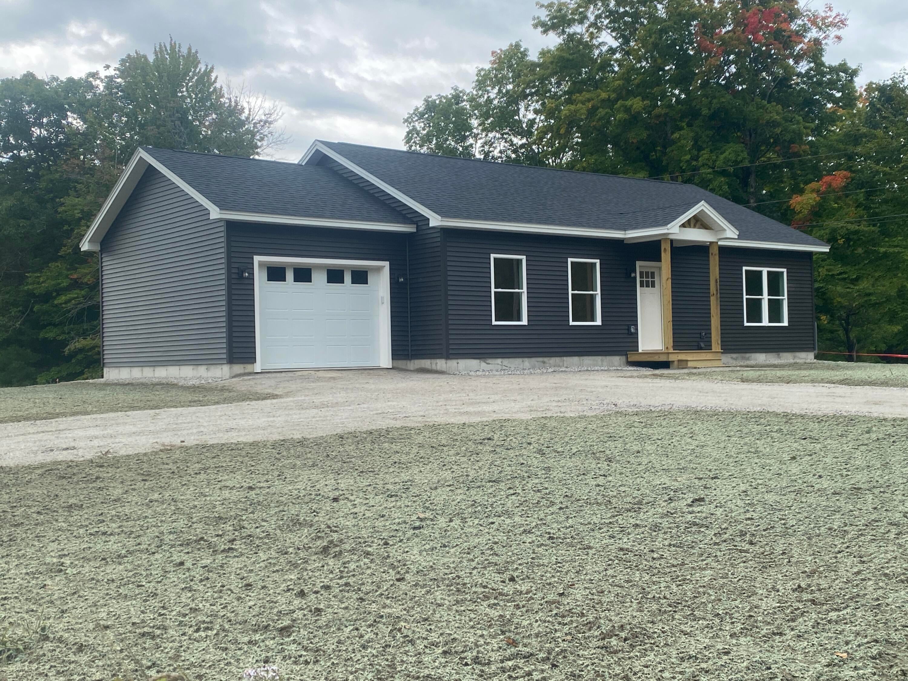 614 Round-The-Pond Road — photo