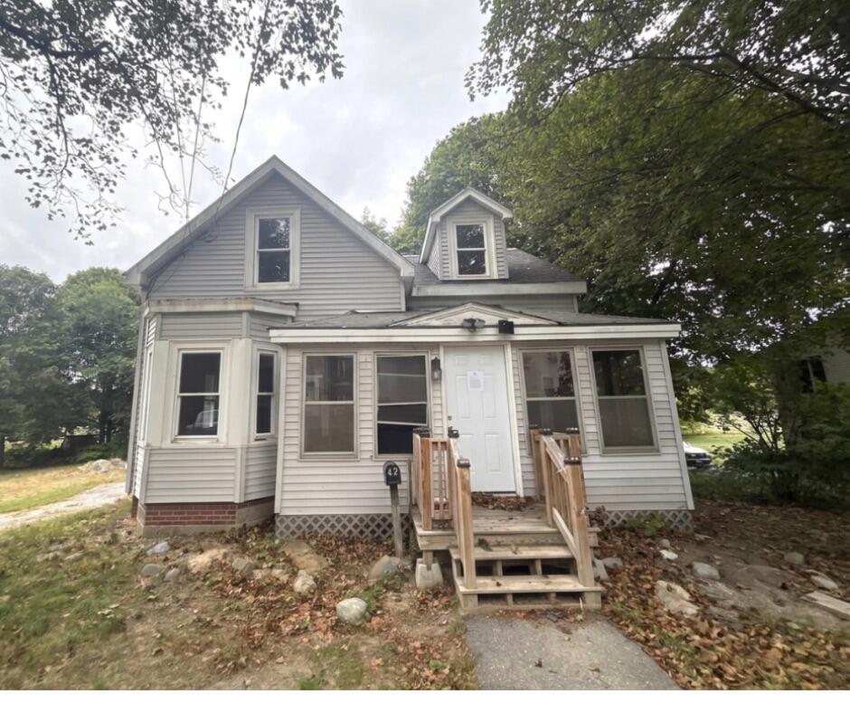42 Maple Street — photo