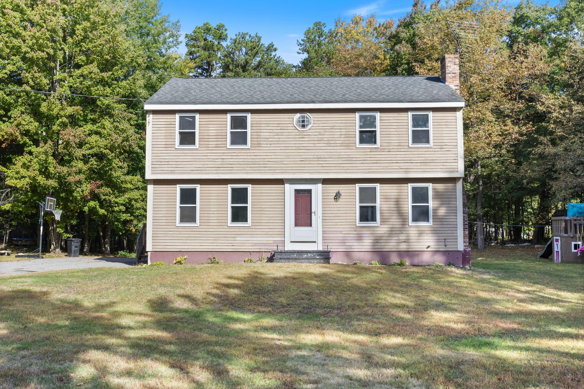 8 Holly Way — photo