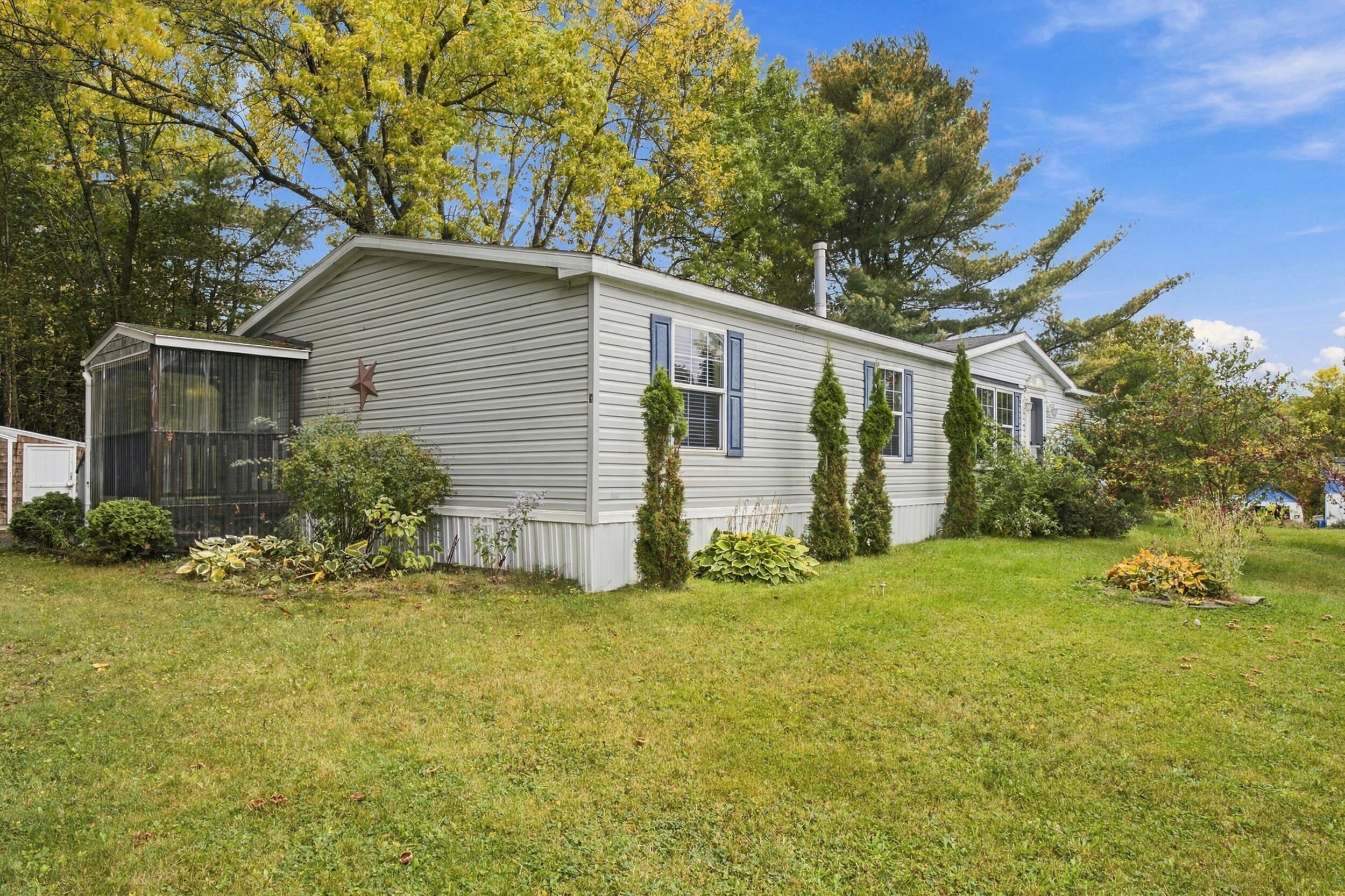 3 Maple Way — photo
