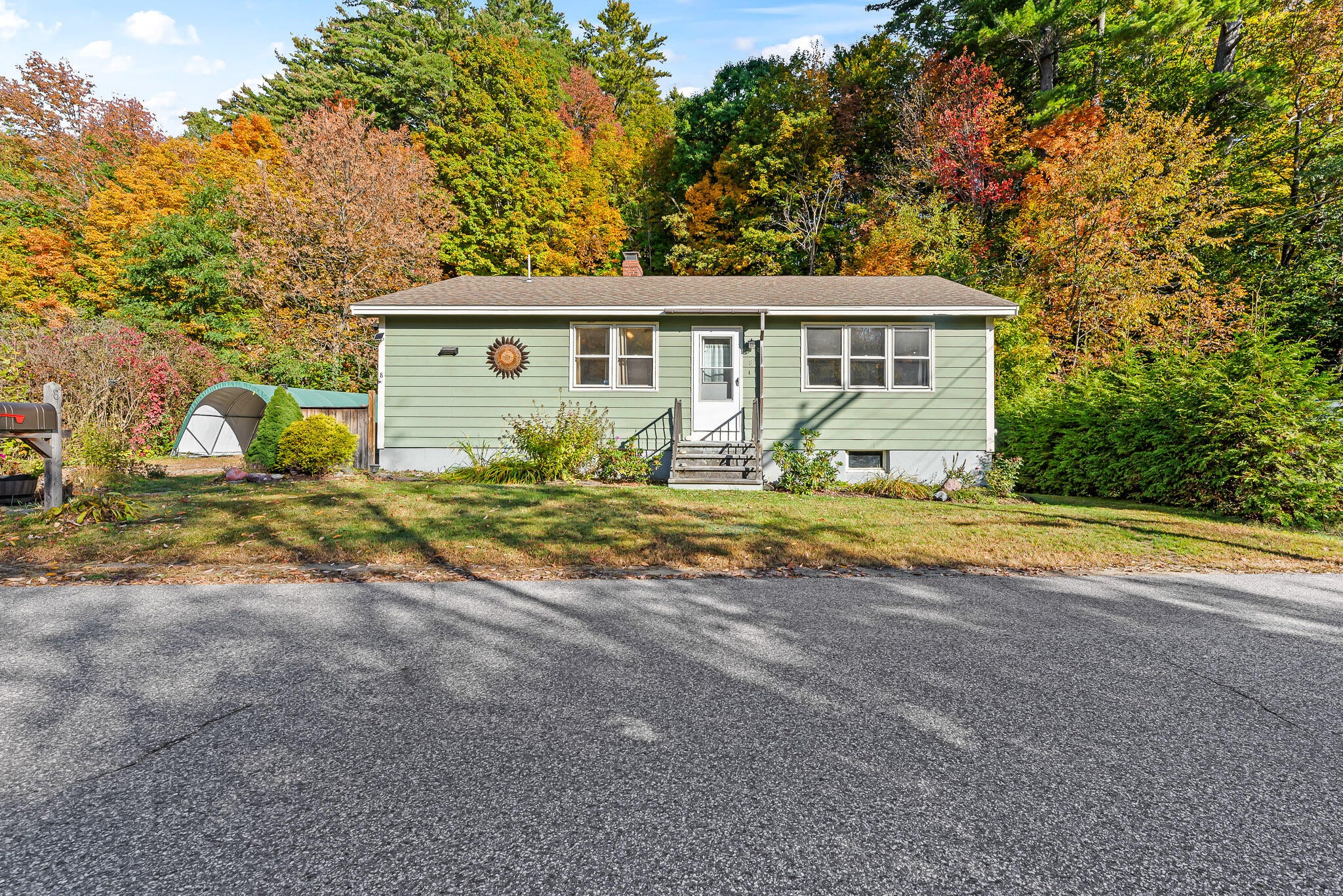 8 Davis Court — photo