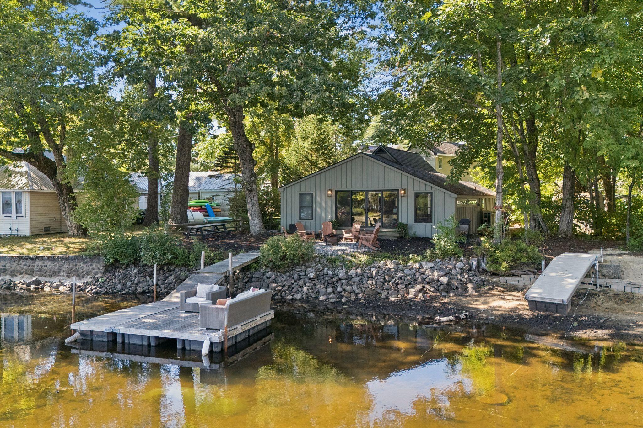 350 Thompson Point Road — photo
