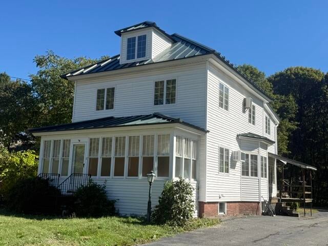 6 Colonial Street — photo