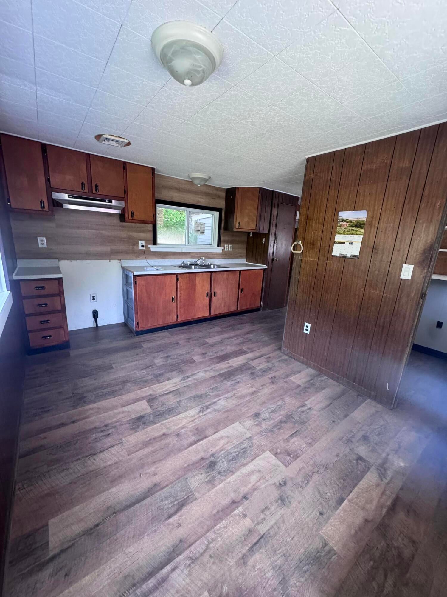 Home in Oakland, ME 04963 — photo 3
