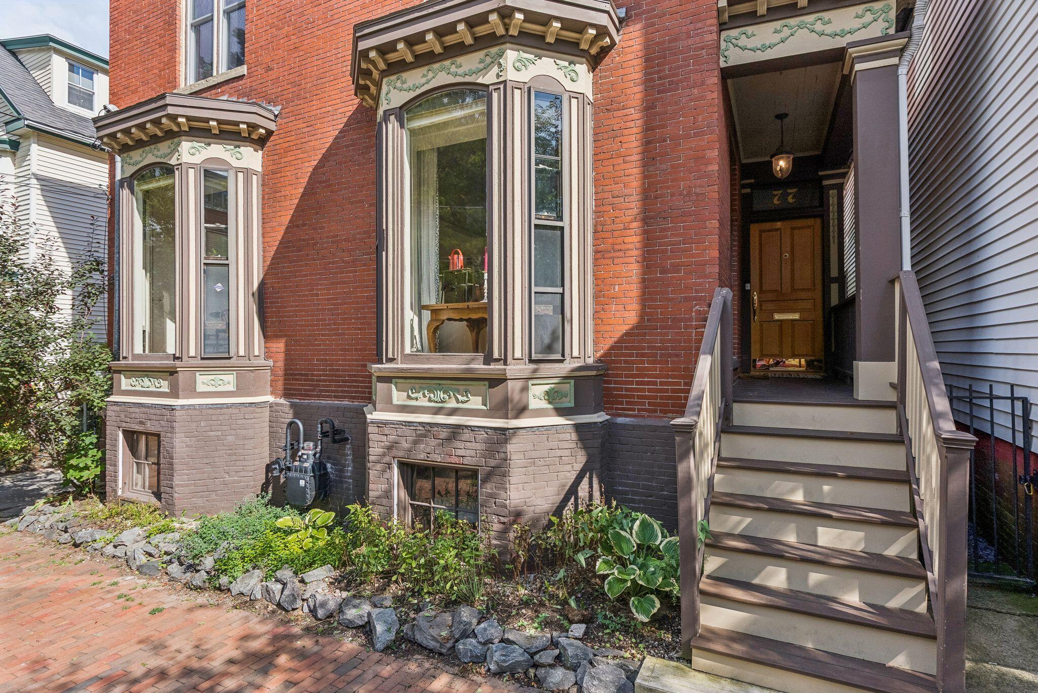 77 Carleton Street — photo