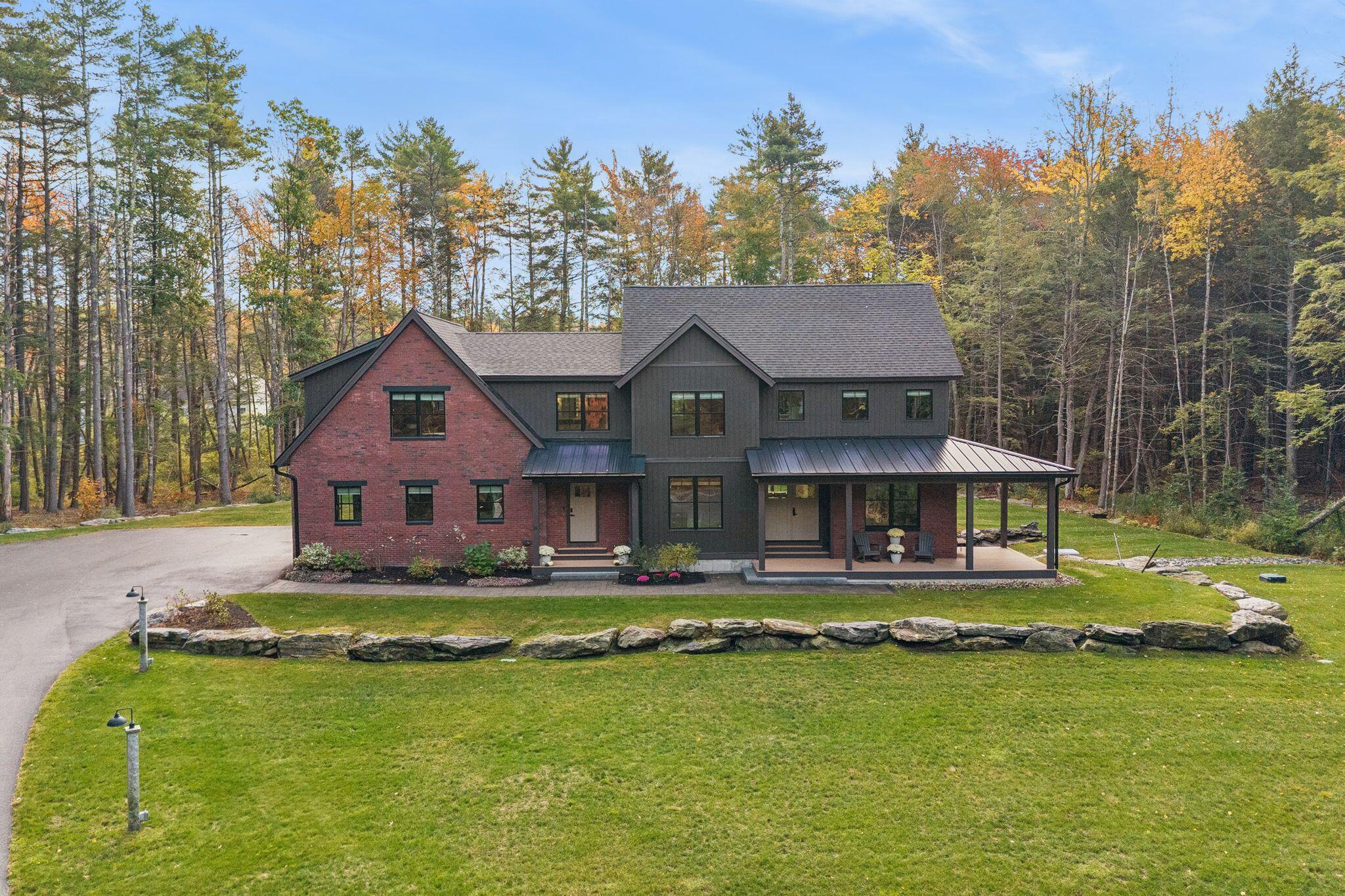 15 Deerfield Way — photo