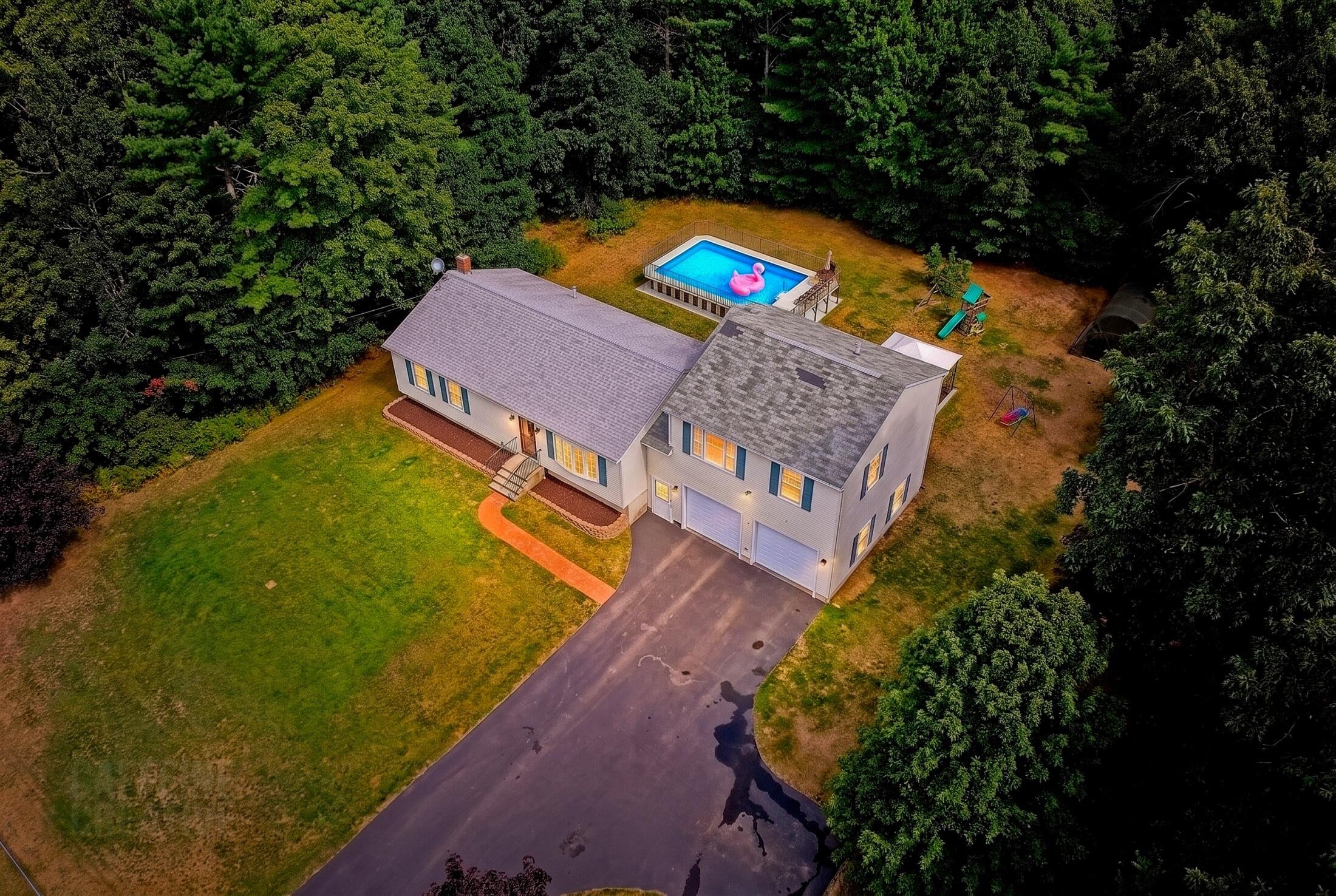 2 Paxton Drive — photo