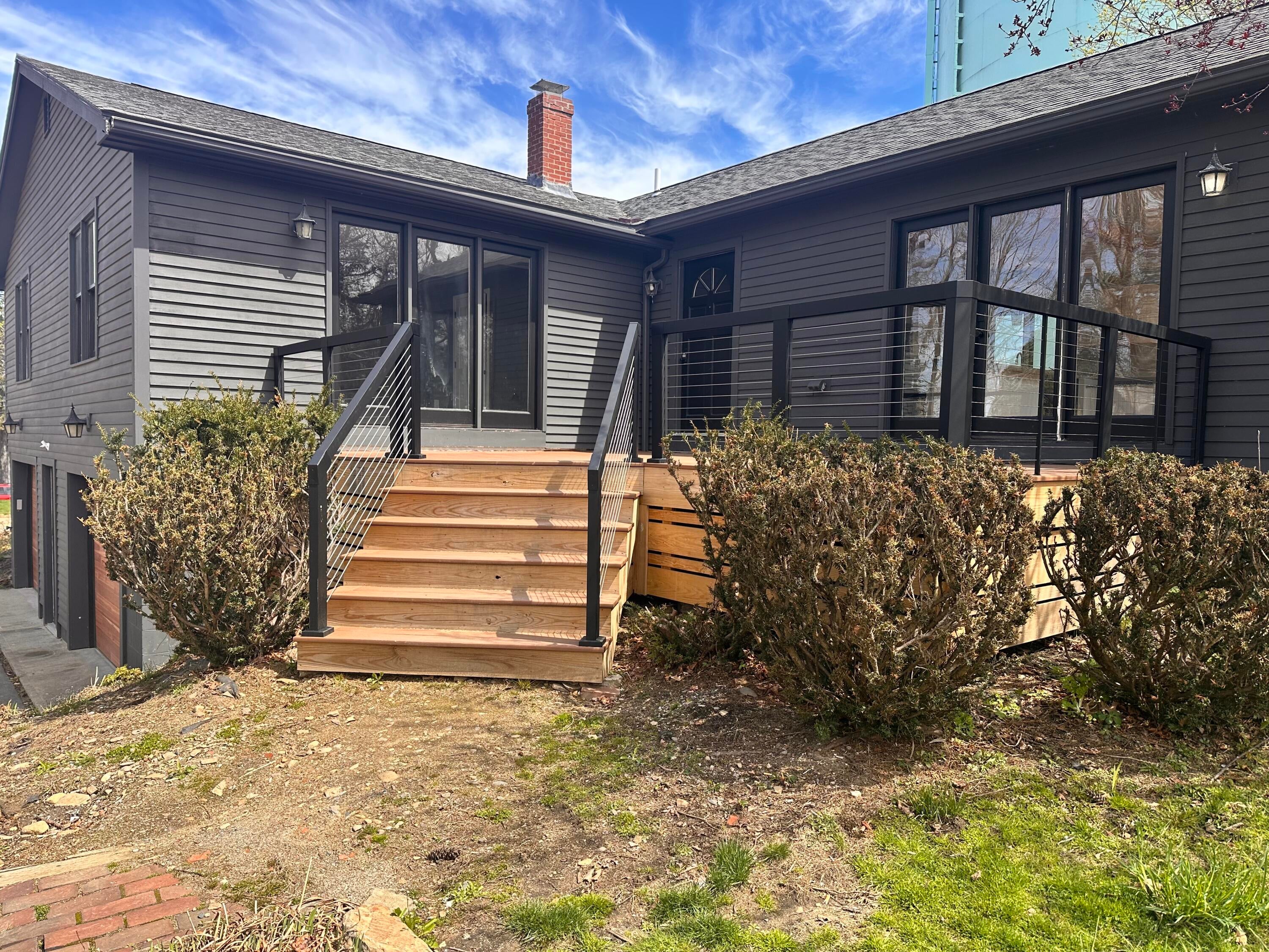 Home in Kittery, ME 03904 — photo 2