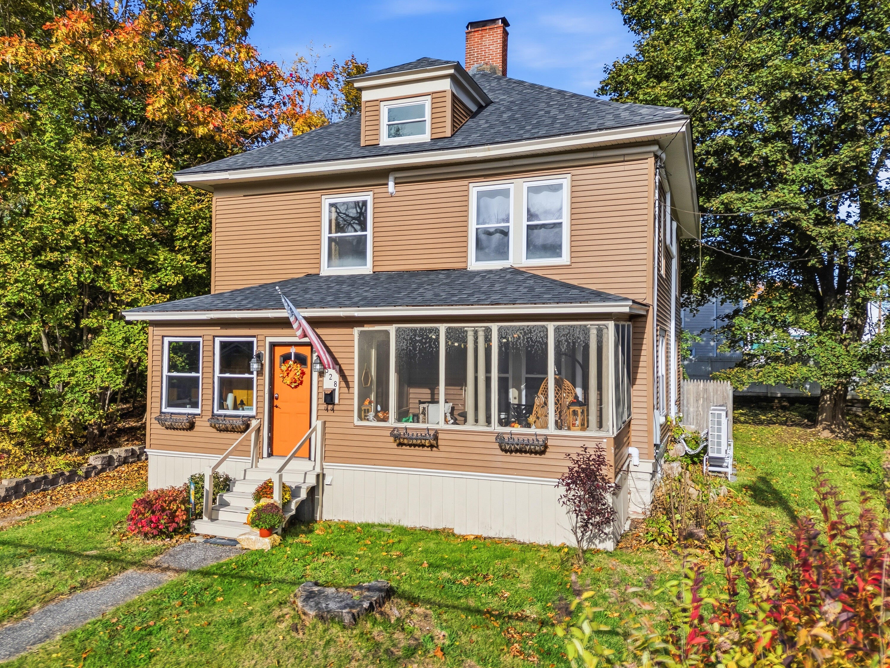 328 Pine Street — photo