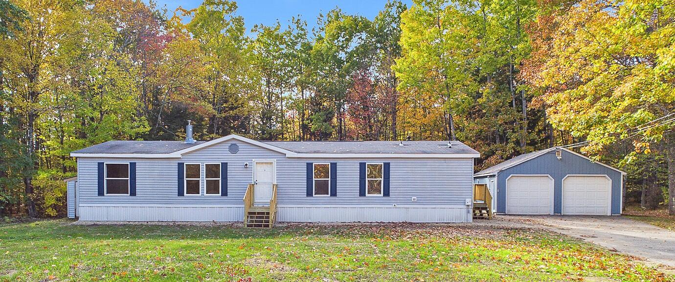 230 Maxwell Road — photo
