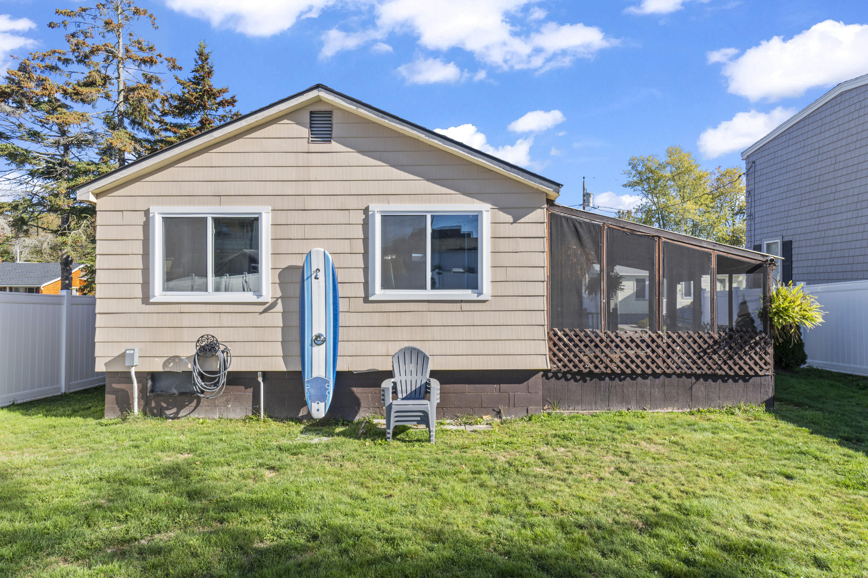 5 Carll Avenue — photo