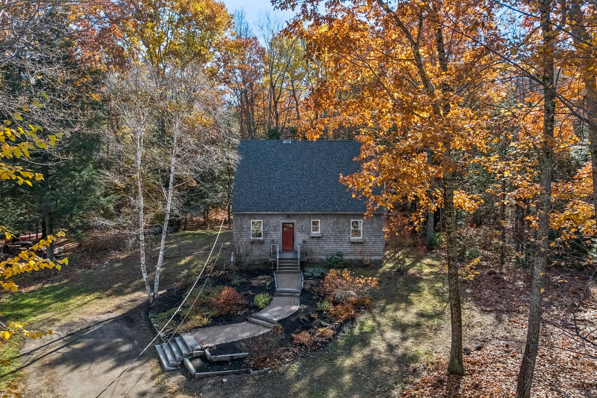88 Tarbox Lane — photo
