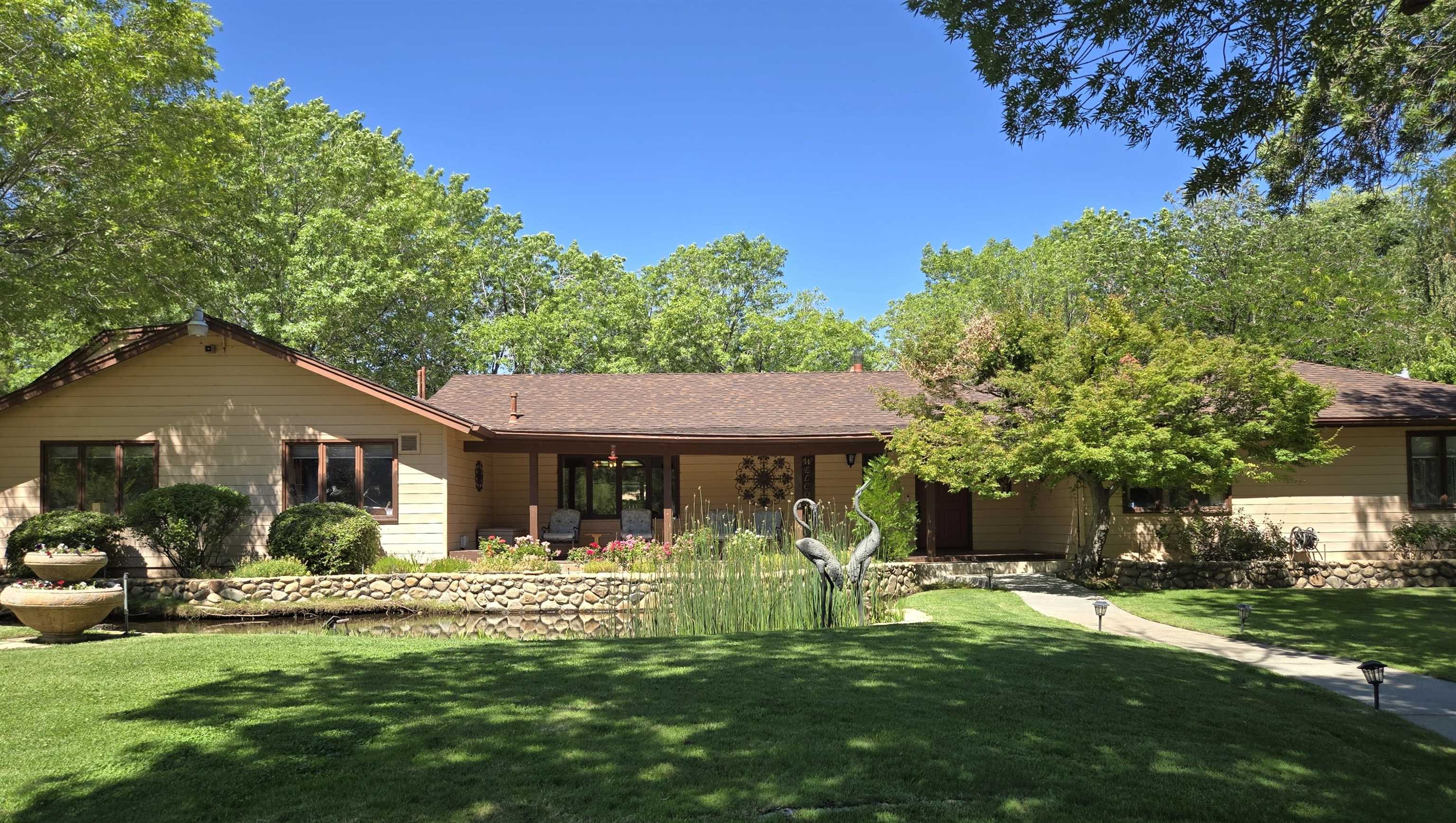 221 Mt. Tom Rd. — photo