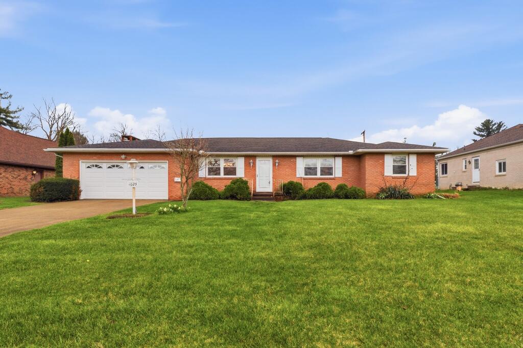 1025 Pearce Dr — photo