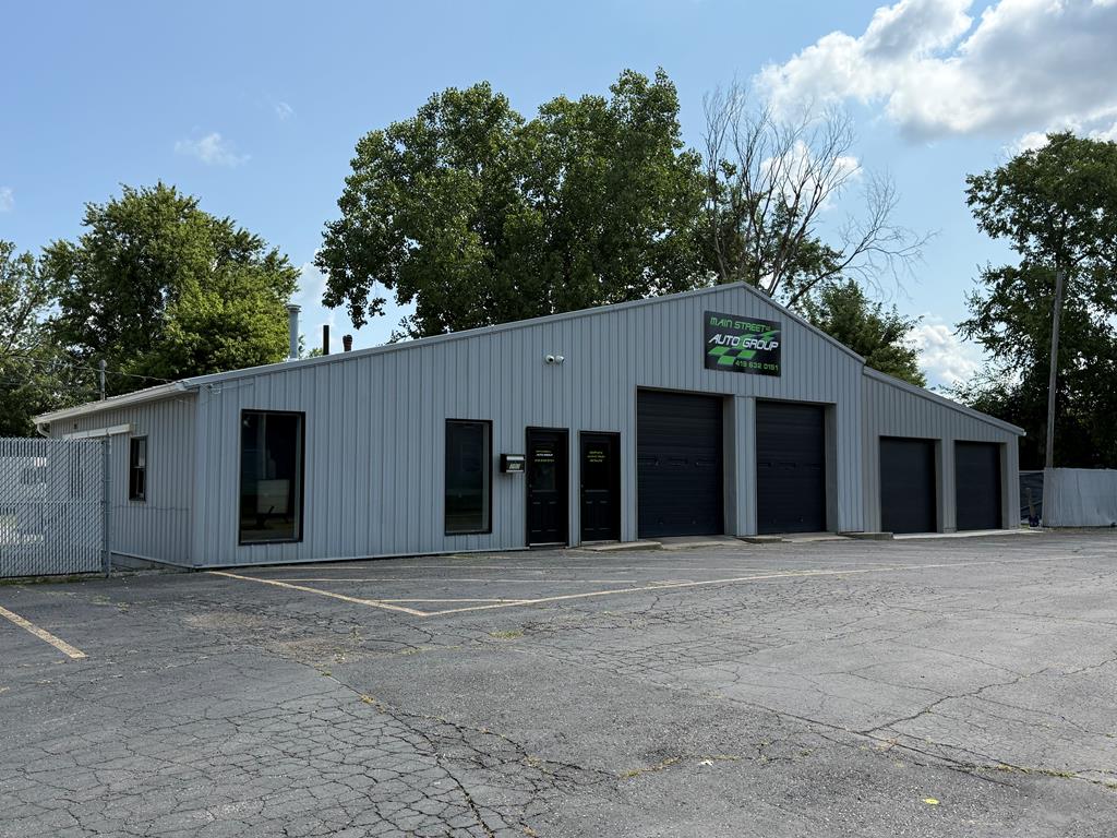 707 W. Main — photo