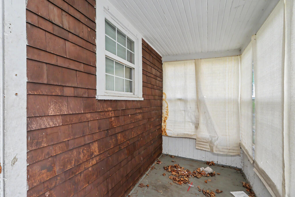 24 E Emerald Street, Willard, OH 44890 — photo 2