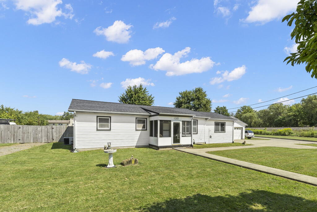 223 E North Street, Crestline, OH 44827 — photo 2