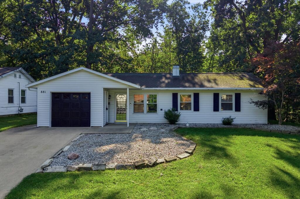 881 Brownwood Rd — photo