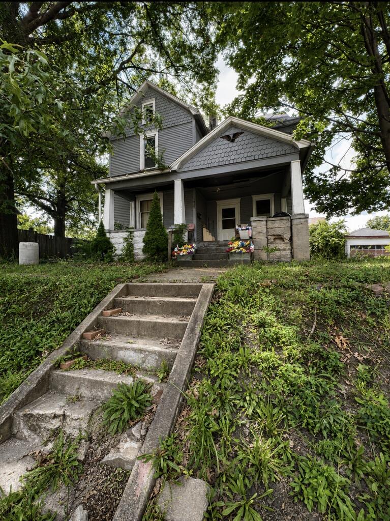 1025 South Freedom Ave — photo