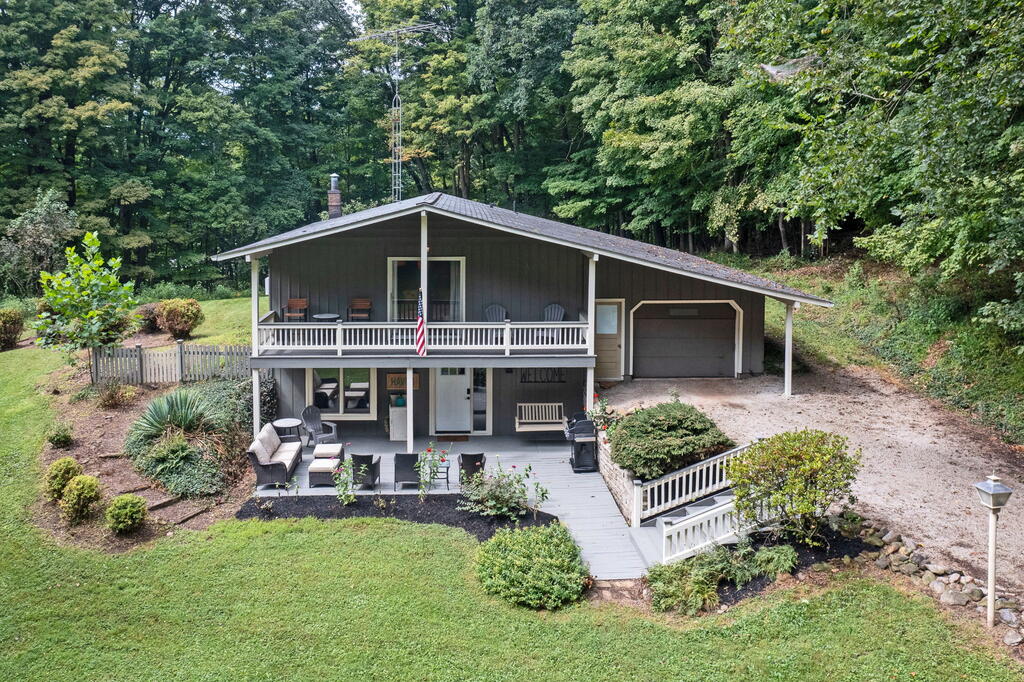 105 Mill Rd — photo