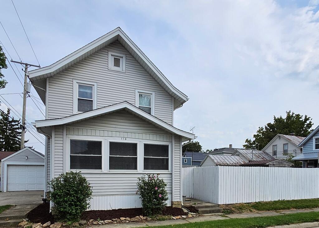 118 Oakwood Ave — photo