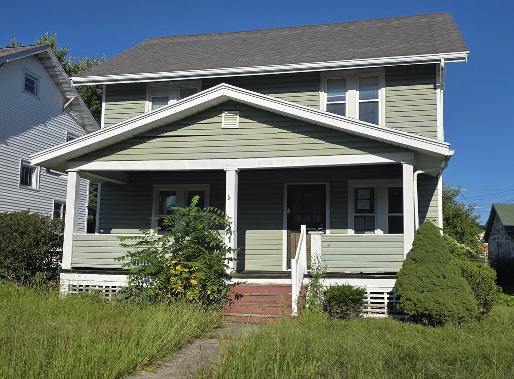 147 Dawson Ave — photo