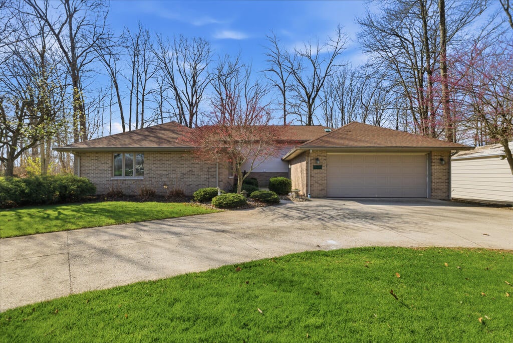 843 Wildwood Dr — photo