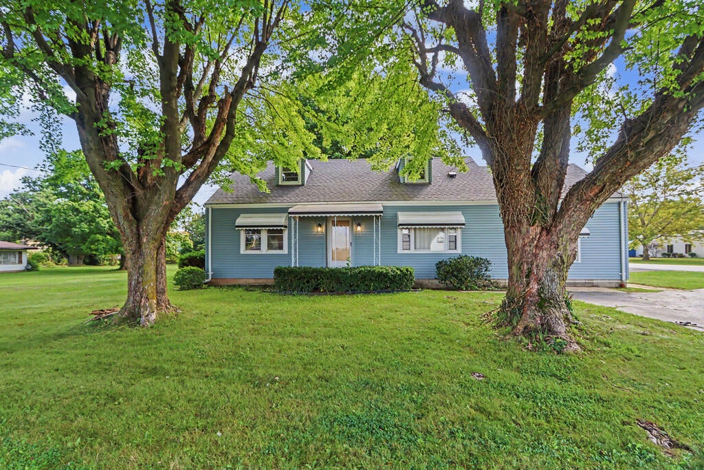 1405 State Route 598 — photo