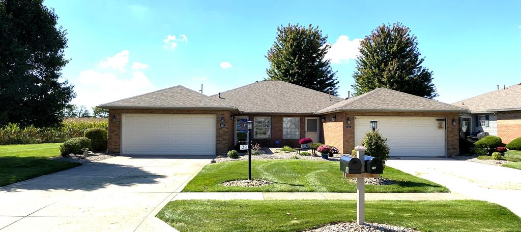 28 Riverbend Dr. — photo