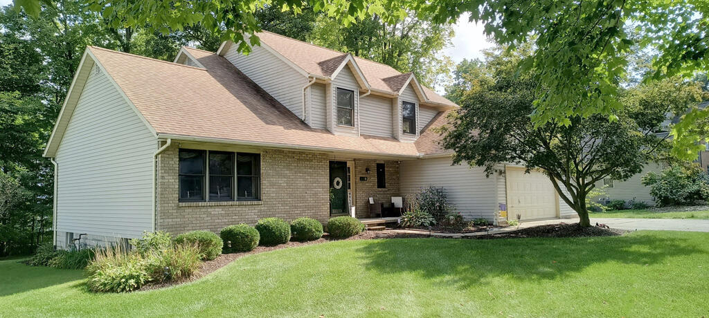 419 Cedarwood Dr. — photo