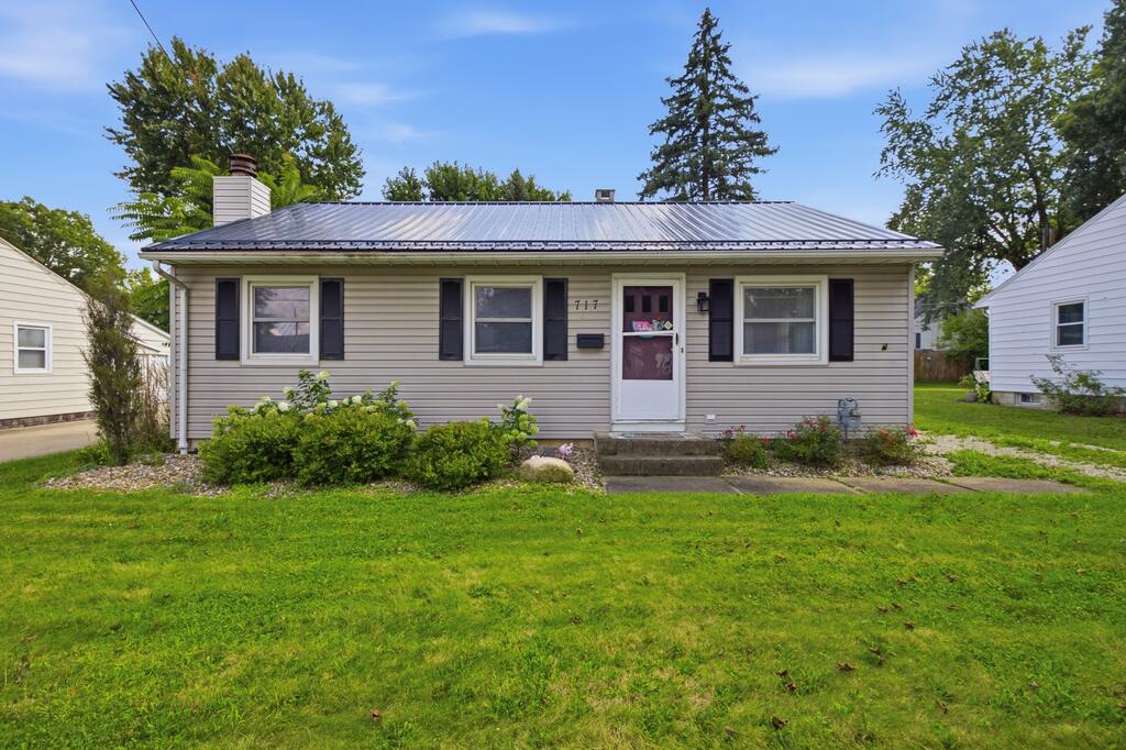 717 Smith Rd — photo