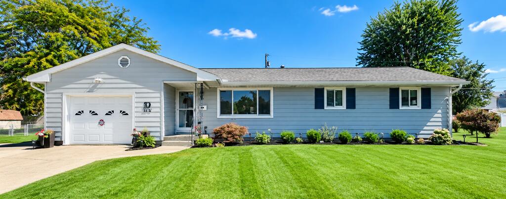 127 Crescent Ct. — photo