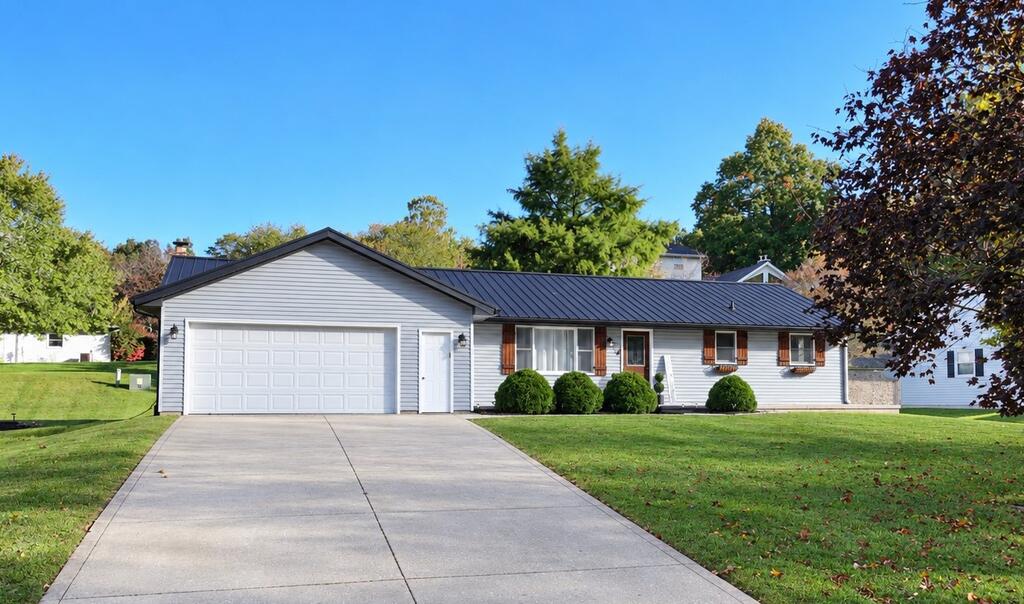 106 Worshire Dr — photo