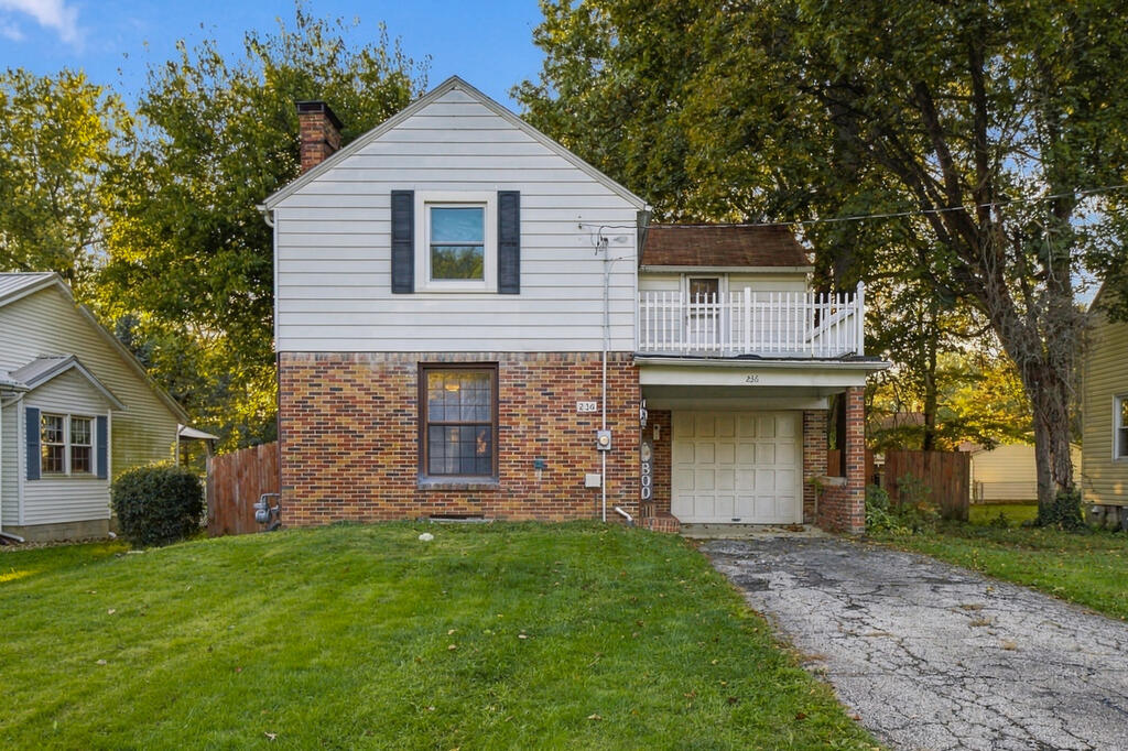 236 Fairlawn Ave. — photo