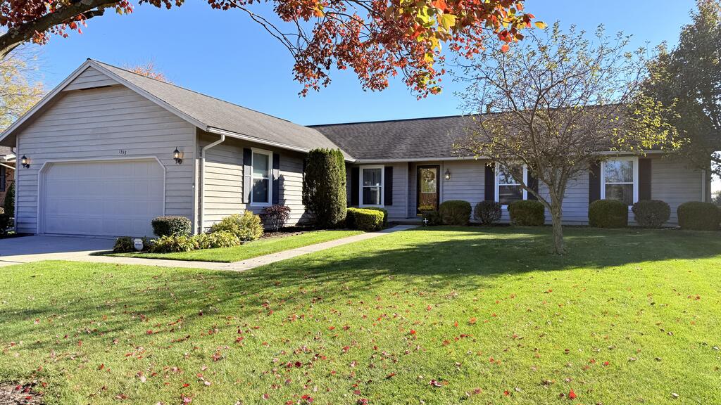 1353 Oakridge Drive — photo