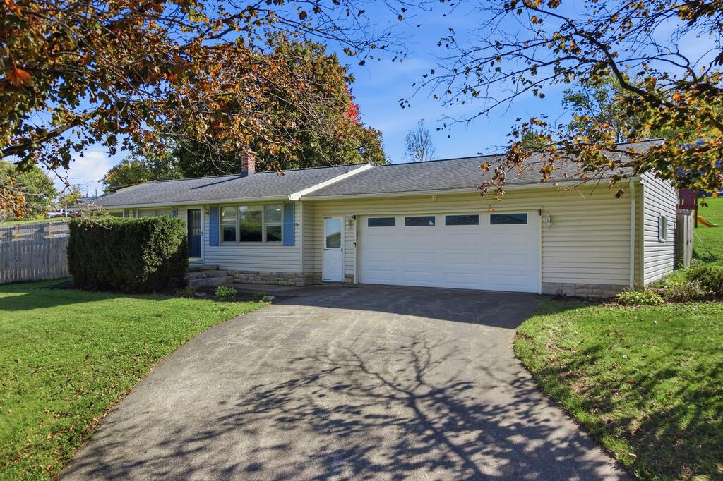 2188 Gary Dr — photo